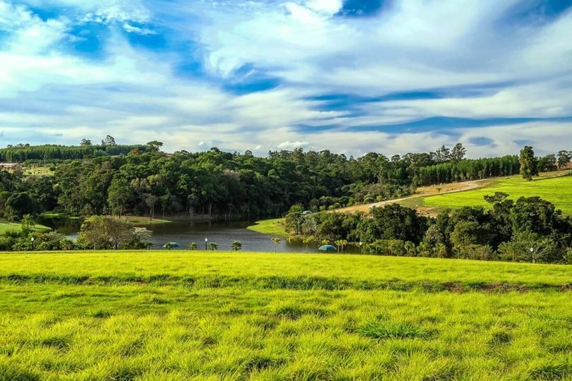 Condomínio de Alto Padrão - Porto São Pedro