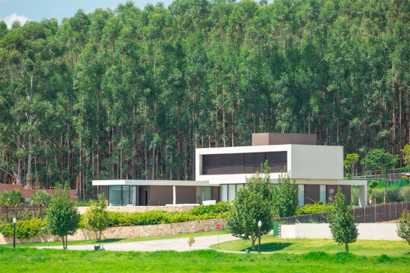 Investir em terrenos em condomínios: uma opção segura e rentável